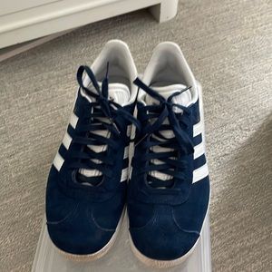 Adidas navy blue sued sneakers